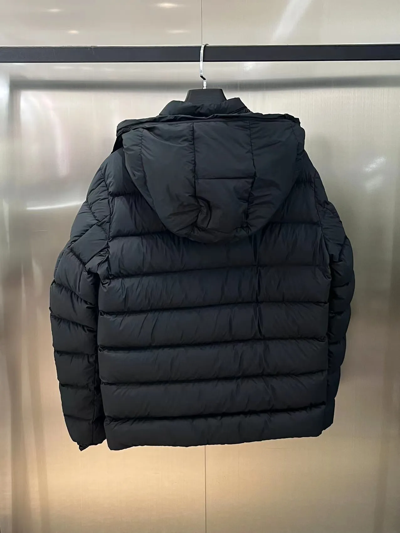 𝐌𝐨𝐧𝐜1𝐞𝐫/ 23FW New Arrival⬆️❤️🆕 、 、 、 ：Black 、Gray Size：12345